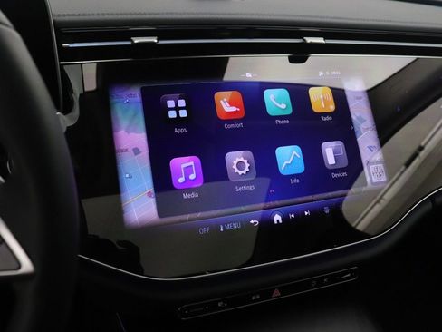 New 2025 Mercedes-Benz E 350 4MATIC Sedan image 11