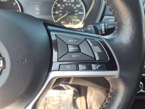 Used 2024 Nissan Altima 2.5 SR FWD image 9