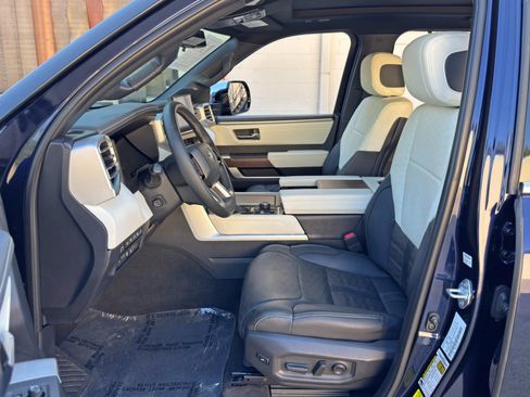 Used 2023 Toyota Tundra Capstone AWD/4WD image 17
