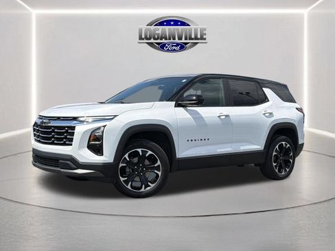 Used 2026 Chevrolet Equinox LT w/ Convenience Package II FWD image 1