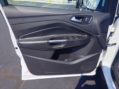 Used 2019 Ford Escape SEL image 11