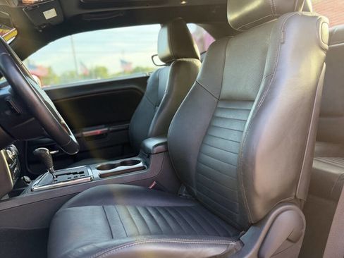 Used 2012 Dodge Challenger SXT Plus RWD image 17