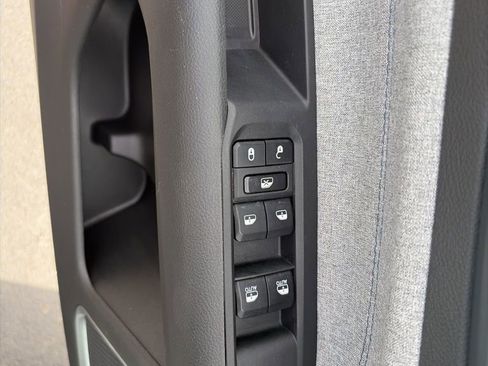 Used 2023 Jeep Compass Latitude w/ Convenience Group image 23