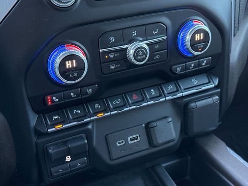 Used 2019 GMC Sierra 1500 SLT w/ SLT Premium Plus Package image 24