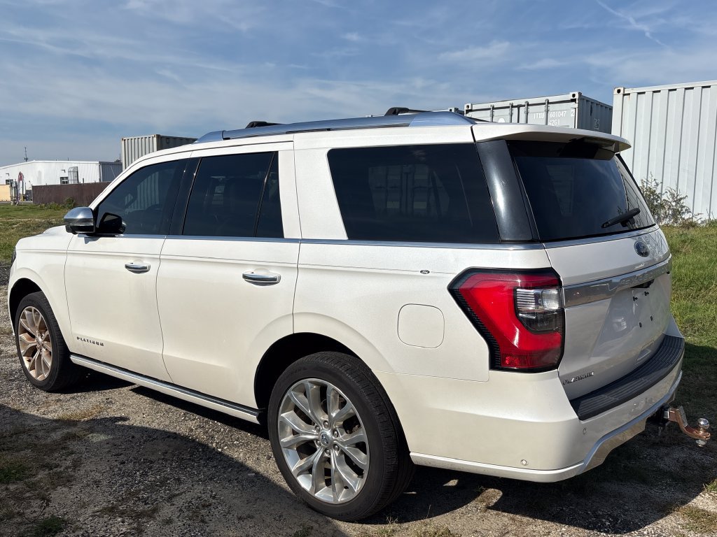 Used 2019 Ford Expedition Platinum AWD/4WD image 6