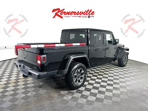 New 2025 Jeep Gladiator Sport w/ Premium Package image 7