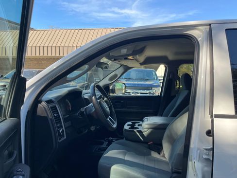 Used 2018 RAM 2500 Tradesman w/ Popular Equipment Group image 13