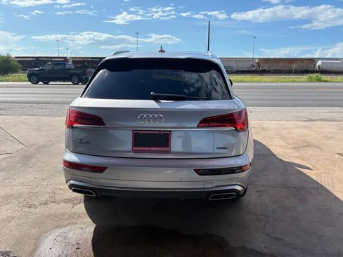 Used 2022 Audi Q5 2.0T Premium Plus w/ Premium Plus Package AWD/4WD image 19