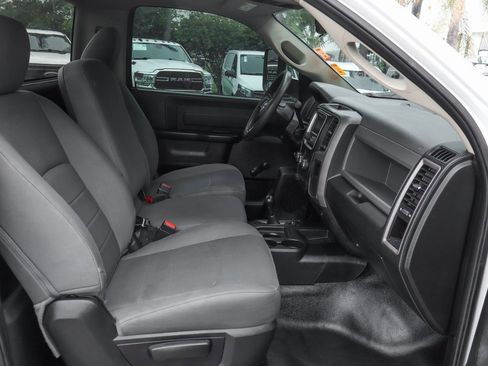 Used 2018 RAM 3500 Tradesman w/ Chrome Appearance Group image 33