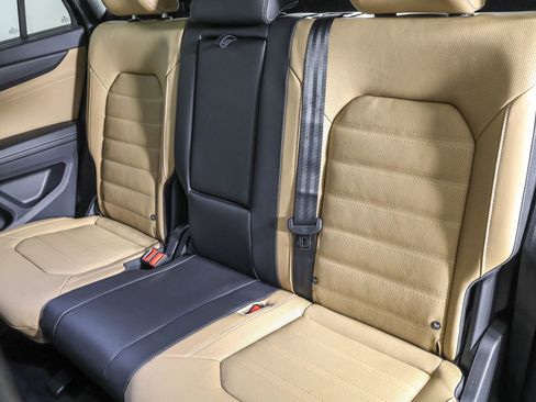 New 2026 Volkswagen Atlas Cross Sport SEL image 35