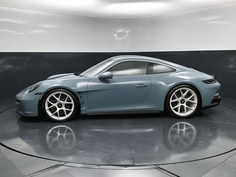 Certified 2024 Porsche 911 GT3 RS RWD image 2