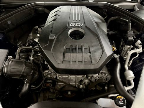 Used 2023 Genesis G70 2.0T AWD/4WD image 40