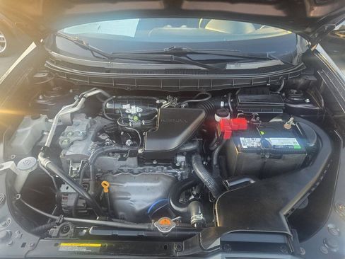 Used 2014 Nissan Rogue S w/ Convenience Package FWD image 6