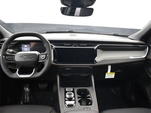 New 2026 Jeep Cherokee Limited image 2