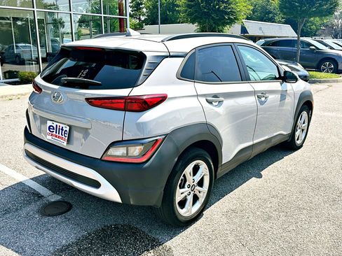 Used 2023 Hyundai Kona SEL w/ Cargo Package FWD image 7