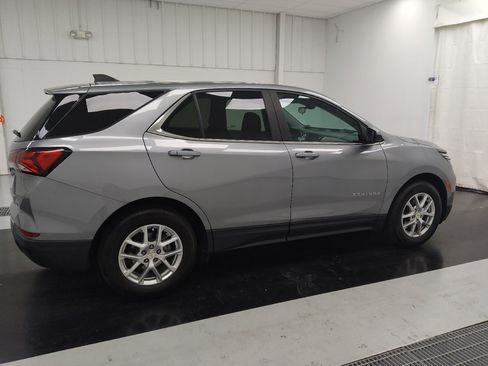 Used 2023 Chevrolet Equinox LT FWD image 10