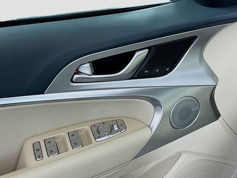 Certified 2026 Genesis G70 2.5T Prestige RWD image 20