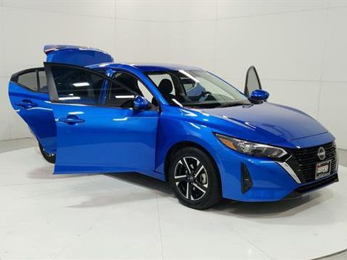 Used 2025 Nissan Sentra SV image 29