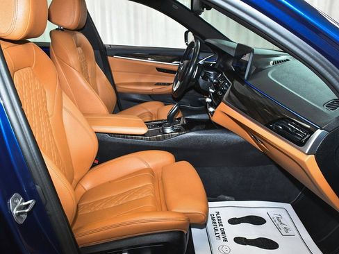 Used 2022 BMW 530i xDrive w/ Convenience Package image 55