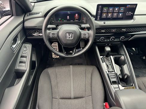 Used 2024 Honda Accord Sport image 17