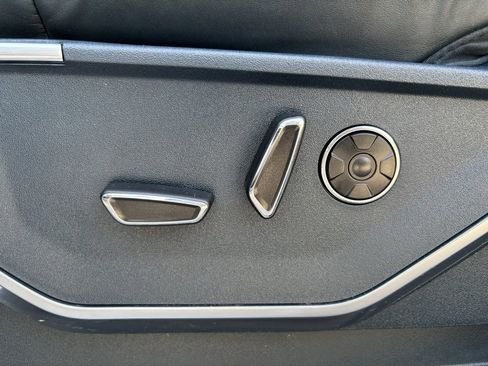 Used 2021 Ford F150 Limited image 23