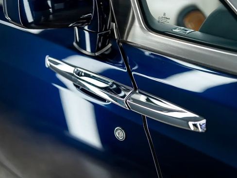 Used 2010 Rolls-Royce Phantom Drophead Coupe RWD image 53
