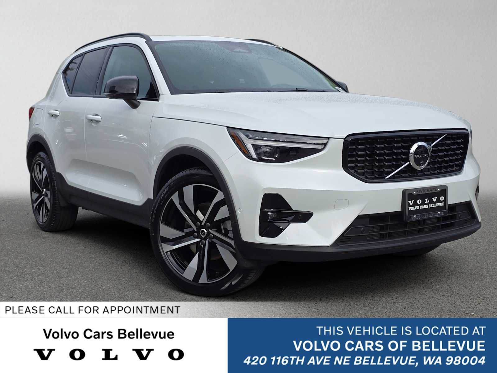 Used 2026 Volvo XC40 B5 Ultra w/ Climate Package AWD/4WD image 1