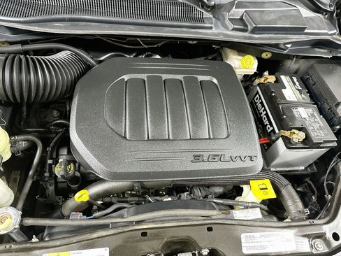Used 2019 Dodge Grand Caravan GT FWD image 33