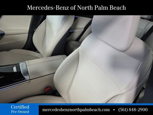 Used 2025 Mercedes-Benz C 300 Sedan image 12