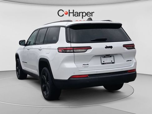 Used 2023 Jeep Grand Cherokee L Limited w/ Black Appearance Package AWD/4WD image 5