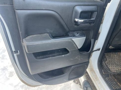 Used 2018 Chevrolet Silverado 1500 LT w/ All Star Edition image 15