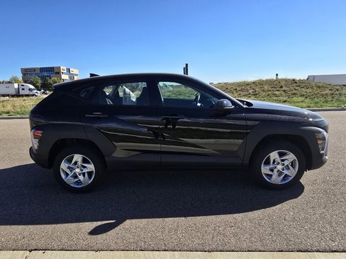 New 2026 Hyundai Kona SE image 6