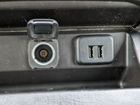 Used 2015 Chevrolet Tahoe LTZ image 23