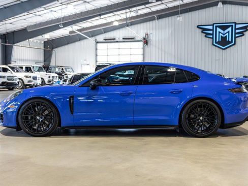 Used 2023 Porsche Panamera GTS AWD/4WD image 3