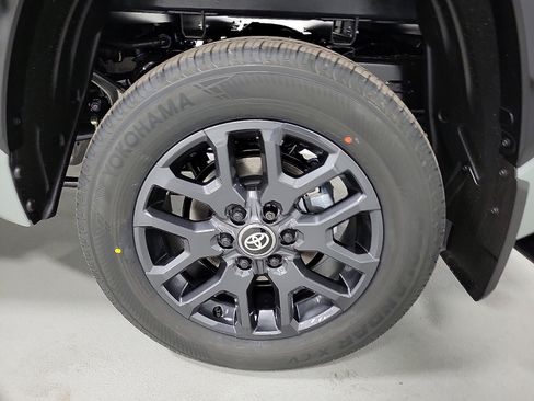 Certified 2026 Toyota Tundra Platinum AWD/4WD image 7