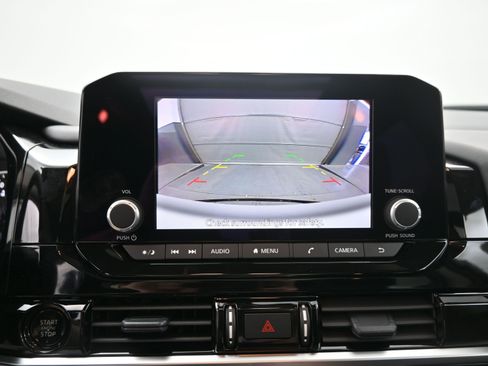 New 2025 Nissan Pathfinder SV w/ SV Premium Package image 16