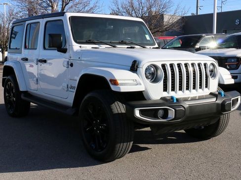 Used 2023 Jeep Wrangler Unlimited Sahara w/ Cold Weather Group image 4