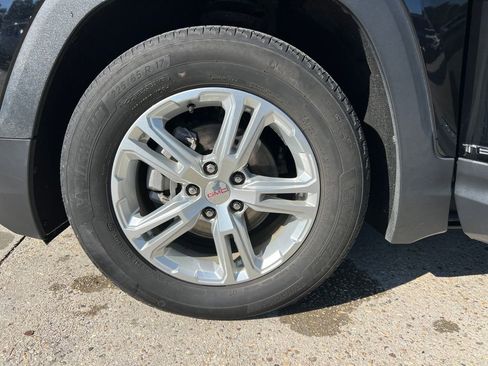 Certified 2021 GMC Terrain SLE w/ Driver Convenience Package image 29