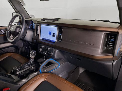 Used 2023 Ford Bronco Outer Banks image 33