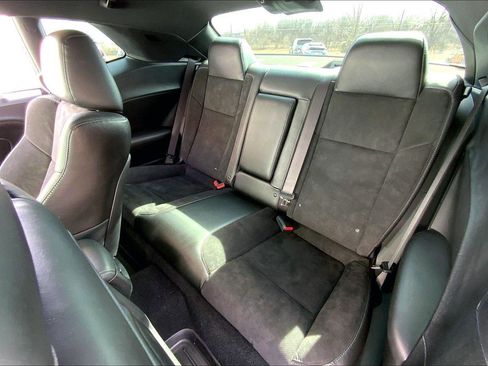 Used 2023 Dodge Challenger R/T w/ T/A Package image 18