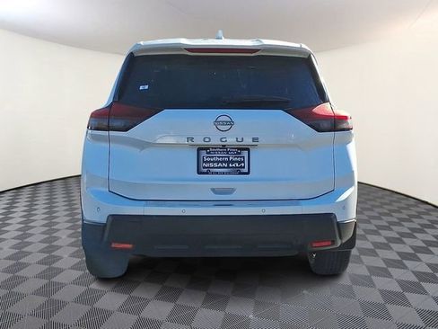 New 2026 Nissan Rogue SV image 5