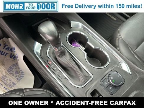 Used 2022 Chevrolet Traverse LT w/ LT Premium Package image 22