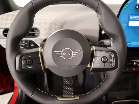 New 2025 MINI Cooper 2-Door Hardtop image 4