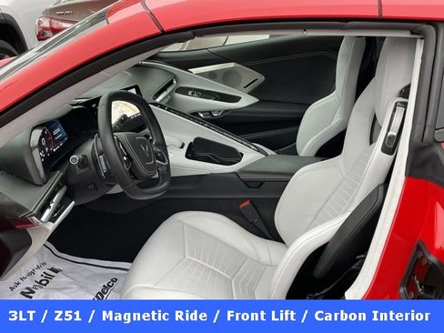 Used 2021 Chevrolet Corvette Stingray Premium Conv w/ Z51 Performance Package image 19