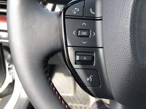 Used 2026 Toyota Prius Plug-In Hybrid w/ Limited Premium Package FWD image 6