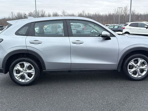 Used 2023 Honda HR-V LX image 4