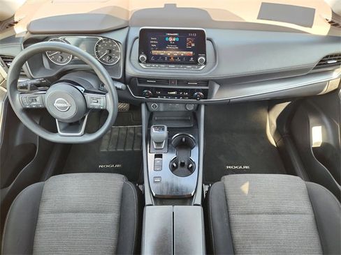 Used 2023 Nissan Rogue SV image 26