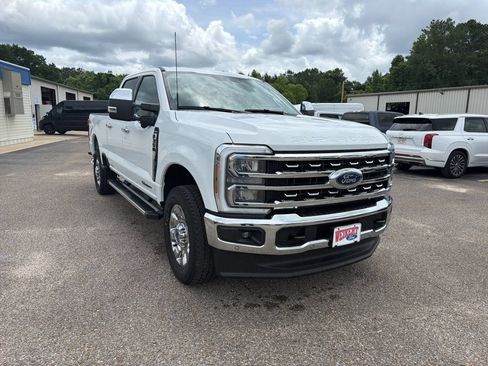 New 2026 Ford F350 Lariat w/ Lariat Premium Package AWD/4WD image 3