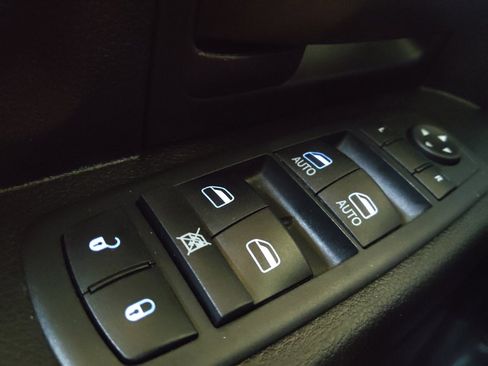Used 2020 RAM 1500 Tradesman RWD image 27
