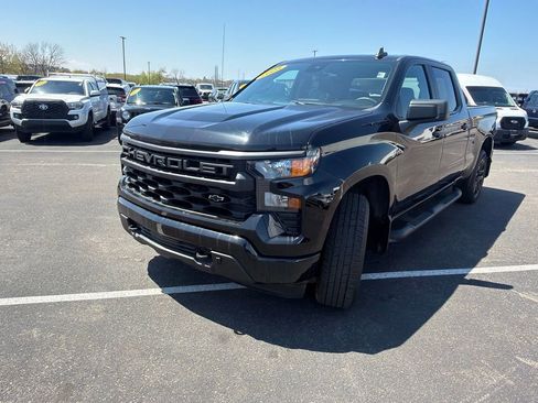 Used 2023 Chevrolet Silverado 1500 Custom AWD/4WD image 3